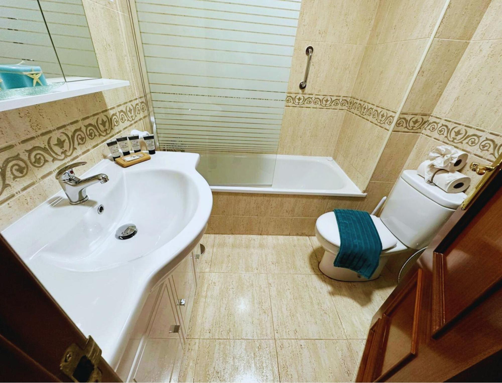 Benalmarina Sea View Apartments Benalmádena Kültér fotó